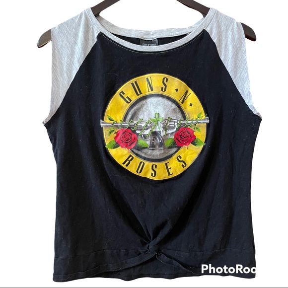 Guns N Roses Tops - GUNS N ROSES cut off muscle tee shirt